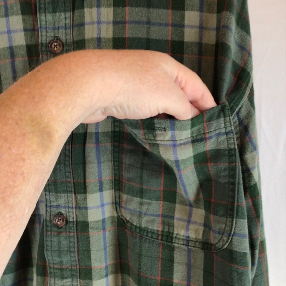 Duluth Trading Co Flannel Shirt 2XL Green Plaid  Button Front Workwear Outdoors - Picture 3 of 7